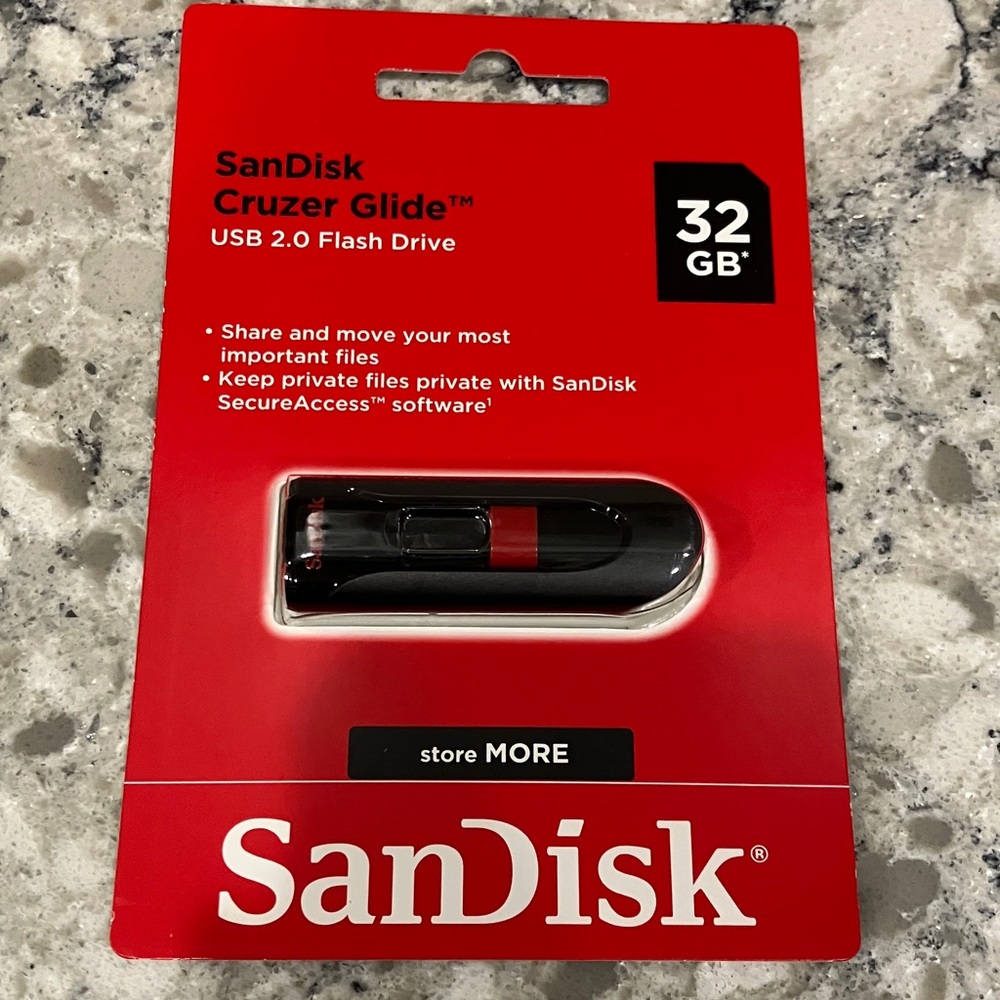 SanDisk Cruzer Glide 32GB USB 2.0 Flash Drive - Black and Red
